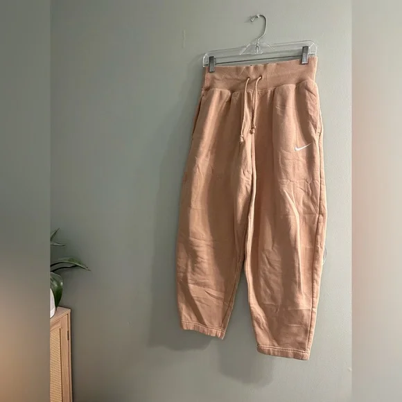 WOMEN'S NIKE SPORTSWEAR STYLE FLEECE HIGH-WAISTED CURVE SWEATPANTS - Picture 6 of 9